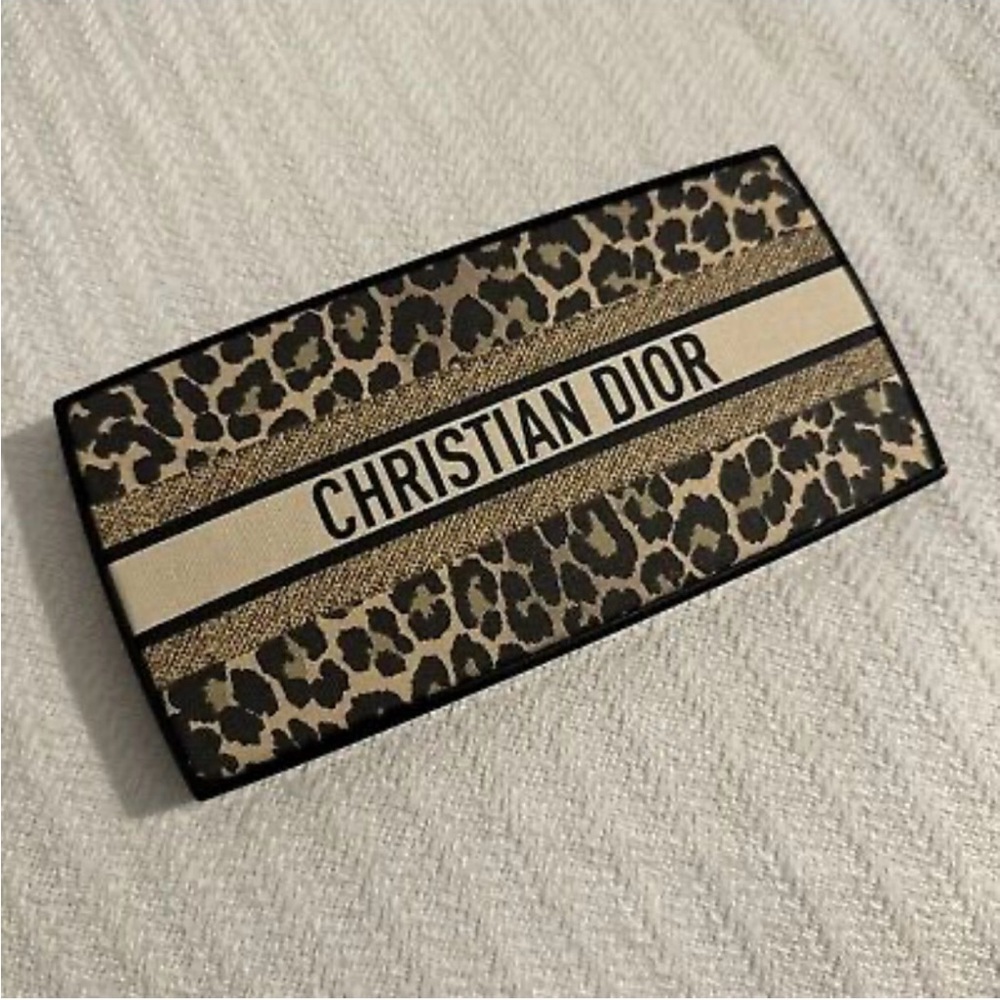 Christian Dior bronzer highlighter and eye shadow pallet
